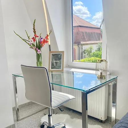 Gemuetliche Moderne Mit Tv