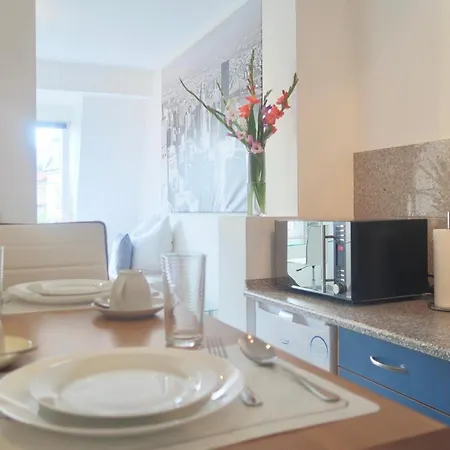 Gemuetliche Moderne Mit Tv